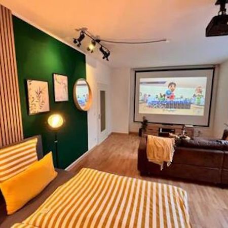 Modern & Stilvoll Mit Kino - Wii Lejlighed Essen Eksteriør billede
