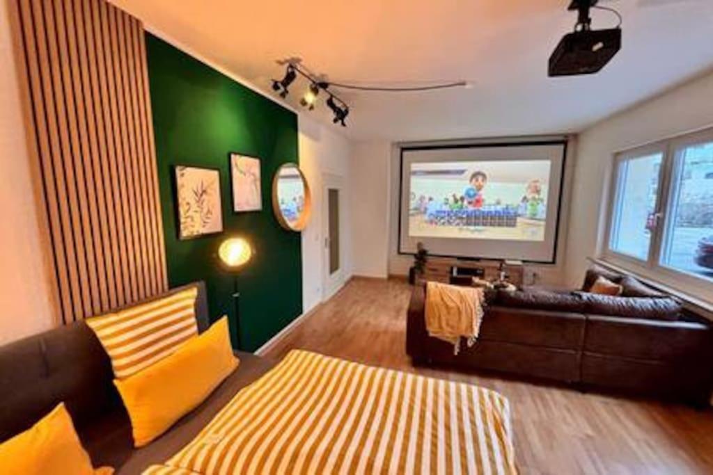 Modern & Stilvoll Mit Kino - Wii Lejlighed Essen Eksteriør billede