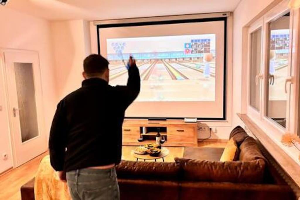 Modern & Stilvoll Mit Kino - Wii Lejlighed Essen Eksteriør billede